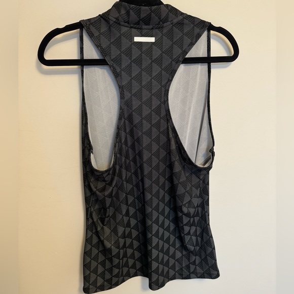 Sleeveless Climatecool Golf Top - Picture 2 of 2